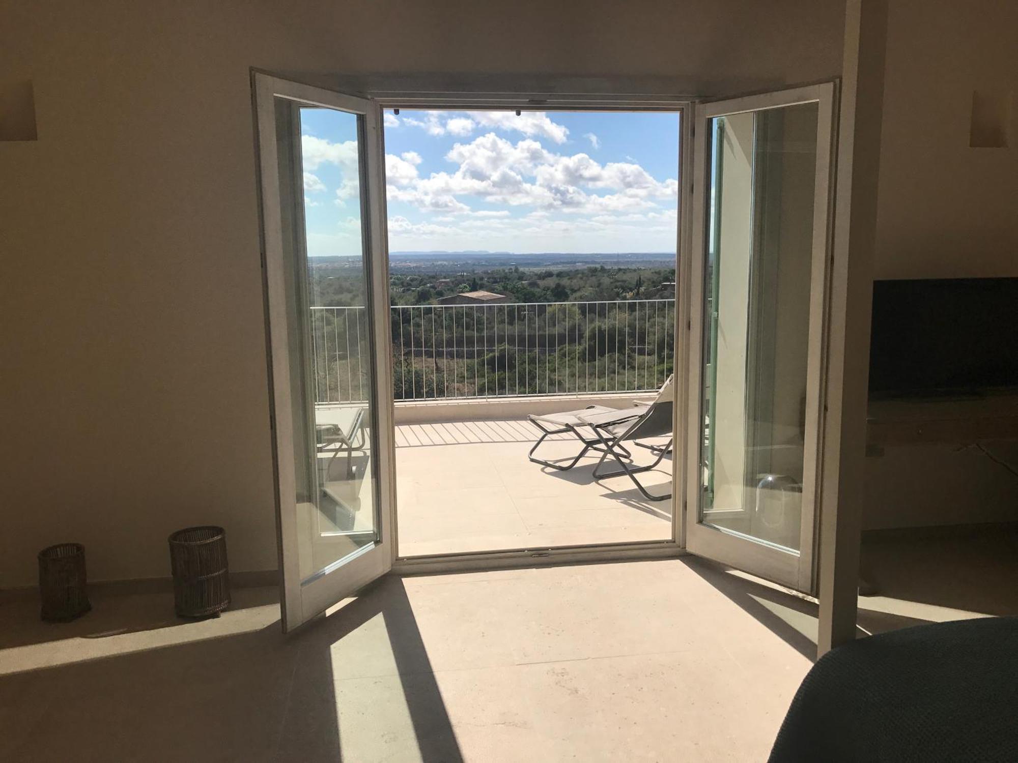 Taraluna Villa *
